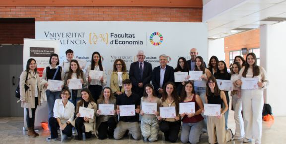 Lliurament dels premis del V Concurs Cultura Financera - imatge 0